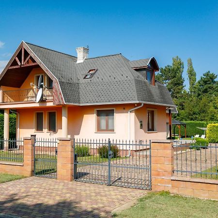 באלאטונסארסו Holiday Home Narcisse By Interhome מראה חיצוני תמונה